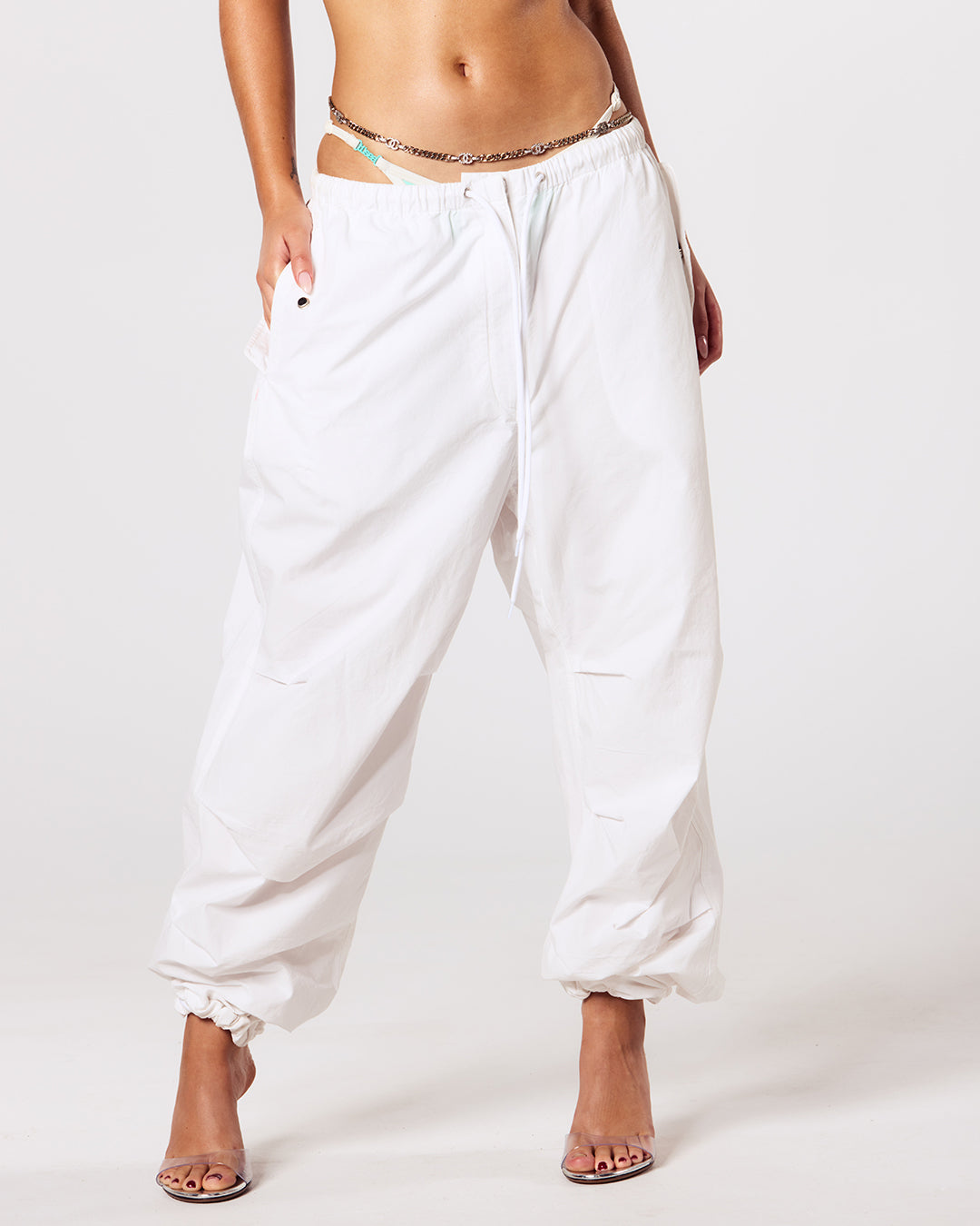 White icon pants tusea